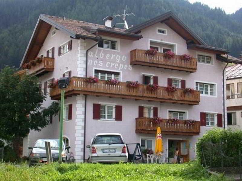 Hotel Garnì Nès Crépes Pozza di Fassa Exterior foto