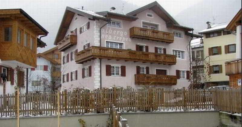 Hotel Garnì Nès Crépes Pozza di Fassa Exterior foto